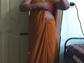 desi indian randy tamil telugu kannada malayalam hindi cheating wife wearing saree vanitha similar big boobs with the addition of shaved pussy press hard boobs press nip rubbing pussy masturbation porn video